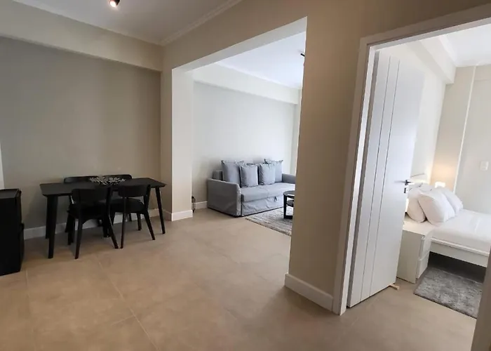 Urban Elegance Retreat In Palaio Faliro
