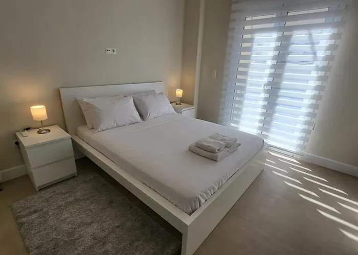 Urban Elegance Retreat In Palaio Faliro