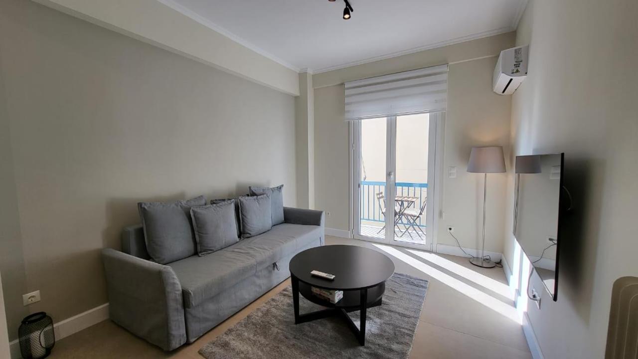 Urban Elegance Retreat In Palaio Faliro *