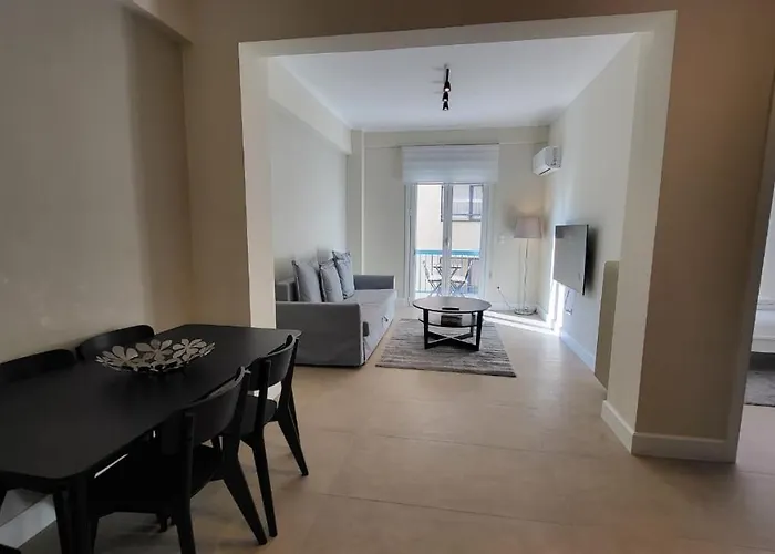 Urban Elegance Retreat In Palaio Faliro